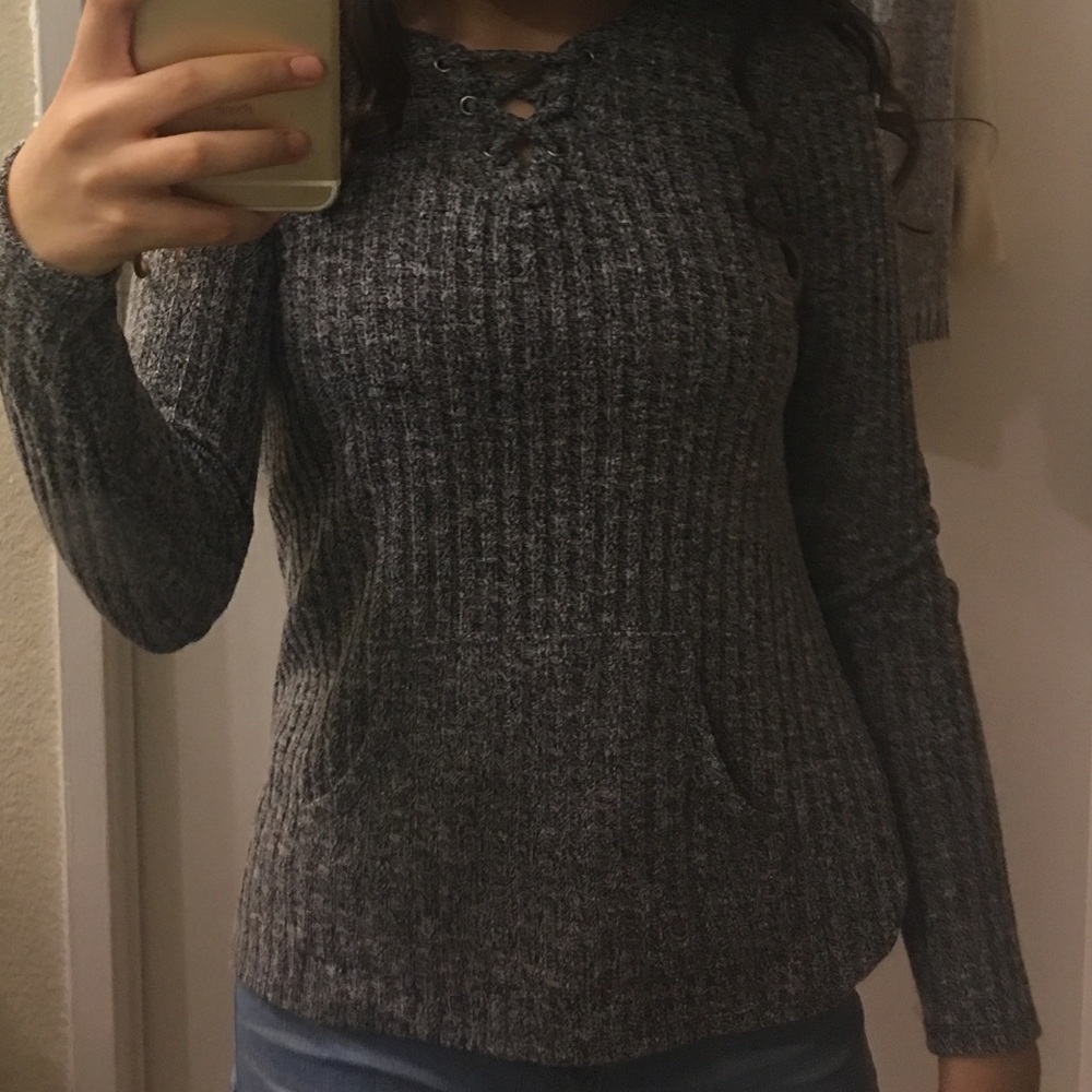 Ribbed sweater with front and styled back